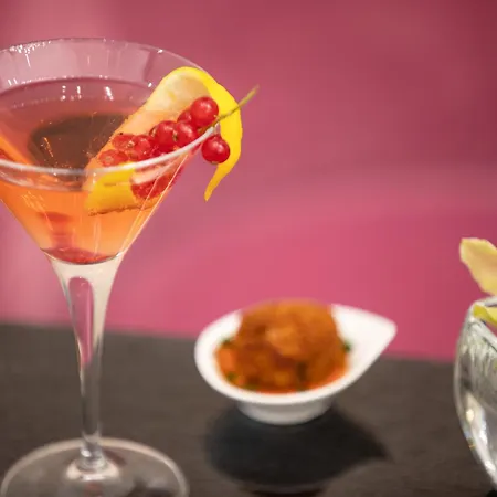 Rose Garden Palace By Omnia