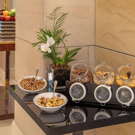 Rose Garden Palace By Omnia Rome