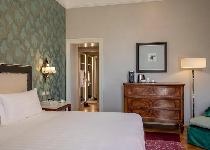 Hotel Rose Garden Palace By Omnia 4*