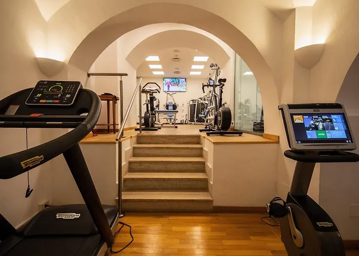 Hotel Rose Garden Palace By Omnia 4*