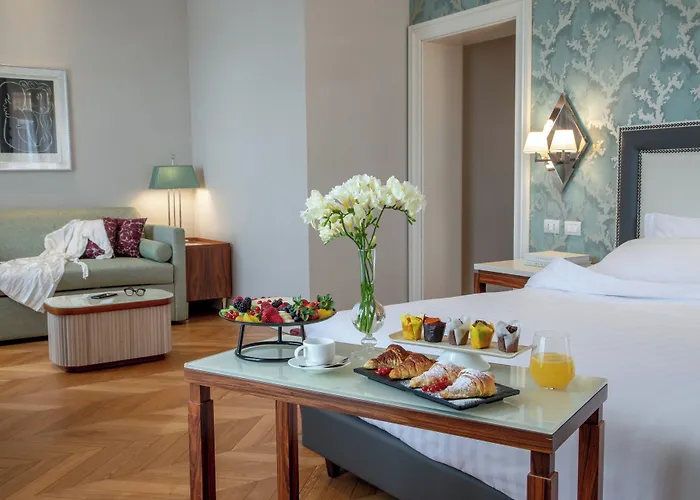 Hotel Rose Garden Palace By Omnia 4*